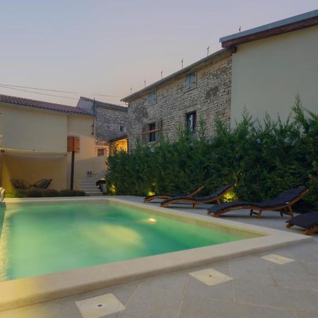 Authentic Istrian Villa Stazione With Pool Cabrunici Exterior foto